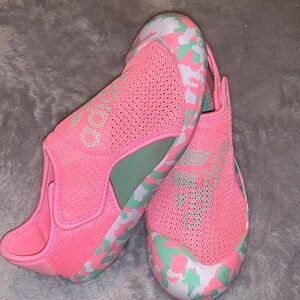 ADIDAS EASY-ON SWIM BEACH SANDALS EVA FOOTBED SIZE 1 STORE DISPLAY MODEL NEW